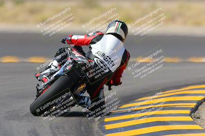 media/Oct-08-2022-SoCal Trackdays (Sat) [[1fc3beec89]]/Turn 11 Backside (1145am)/